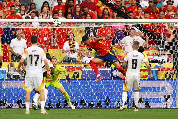 Mikel Merino hóa người hùng giúp Tây Ban Nha thắng Đức trong hiệp phụ.