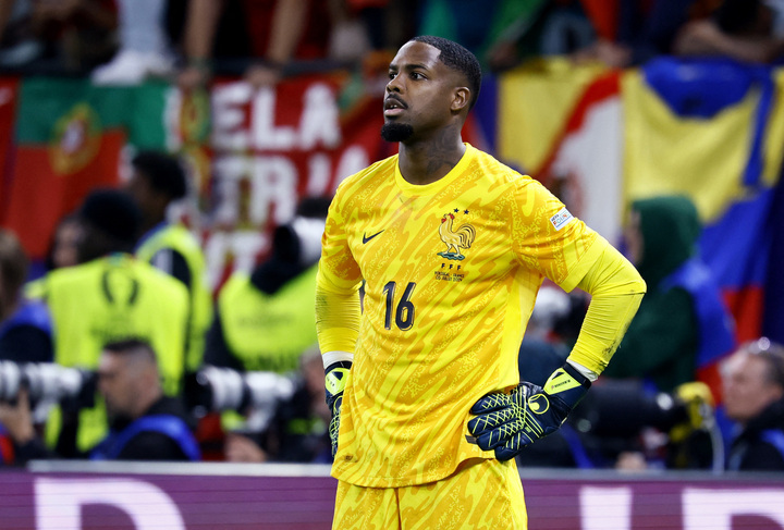 Thủ môn Mike Maignan giữ sạch lưới 4 trên 5 trận tại EURO 2024.