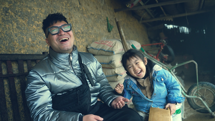 Rapper Phong Windy và con gái trong chương trình.