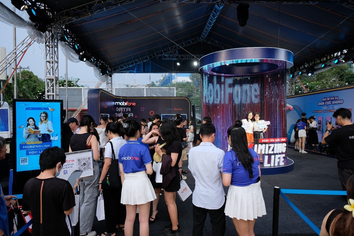 MobiFone đầu tư cho đêm nhạc tri ân 30 năm, nhận nhiều phản hồi tích cực - 2