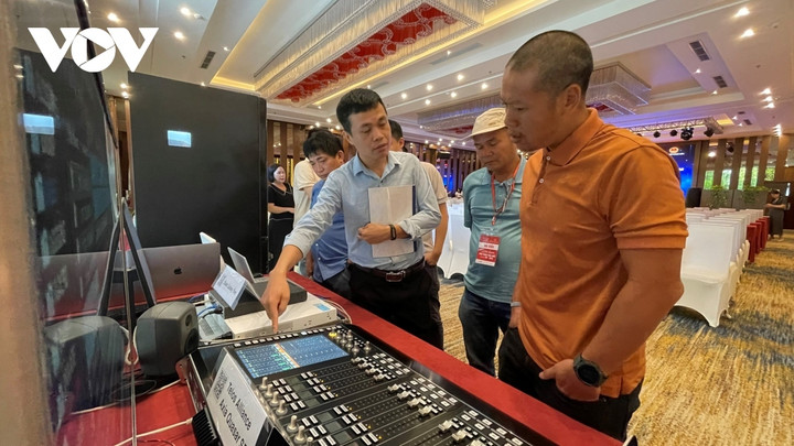 Báo chí Việt Nam sẽ làm gì để có thể bắt kịp chuyến tàu trí tuệ nhân tạo?