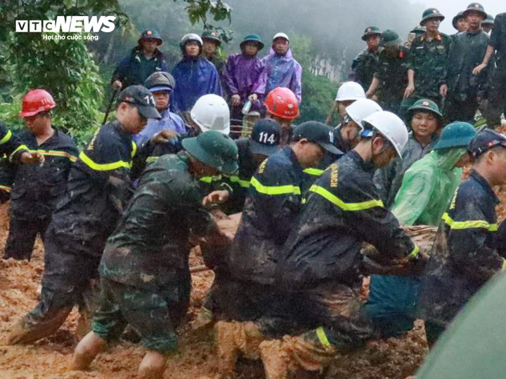 Lái xe được xác định là anh N.C.T. (SN 1966, trú tại tổ 16 P. Trần Phú TP Hà Giang). Tài xế này được xác định đã tử vong tại hiện trường.