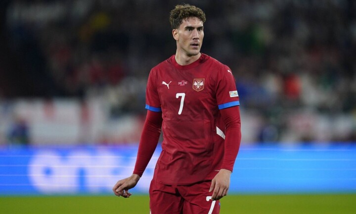 Tiền đạo Dusan Vlahovic (Serbia): Vlahovic là chân sút hàng đầu Serie A nhưng lai thi đấu tệ hại ở EURO 2024. Anh không có bàn thắng hay kiến tạo nào ở giải đấu năm nay, qua đó khiến Serbia bị loại sớm.