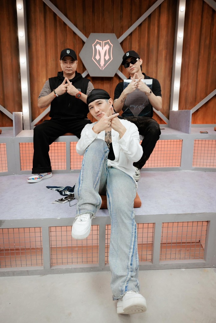 Tự Long chọn về chung nhóm với Soobin và Cường Seven.