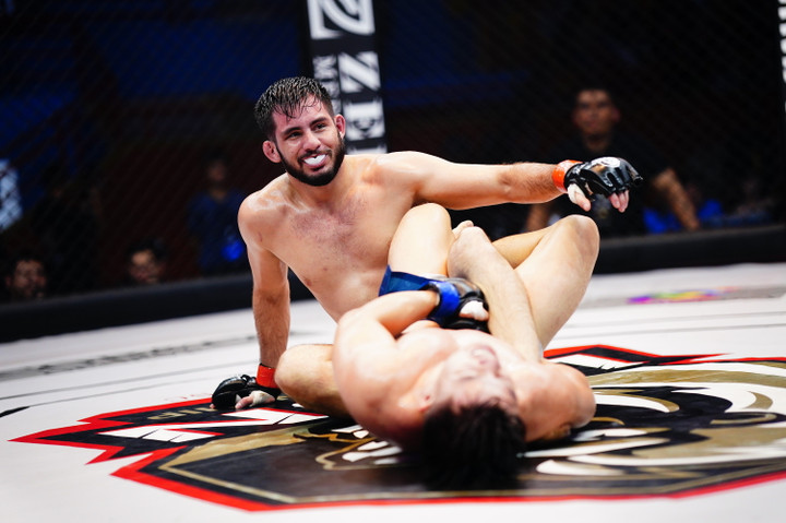 Jesse James Bernal chạm trán Dương Đức Tùng.