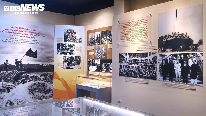 Triển lãm "Hiệp định Geneva về đình chỉ chiến sự ở Việt Nam – Mốc son lịch sử của Ngoại giao cách mạng Việt Nam", tái hiện quá trình đàm phán, ký kết và thực thi Hiệp định Geneva.