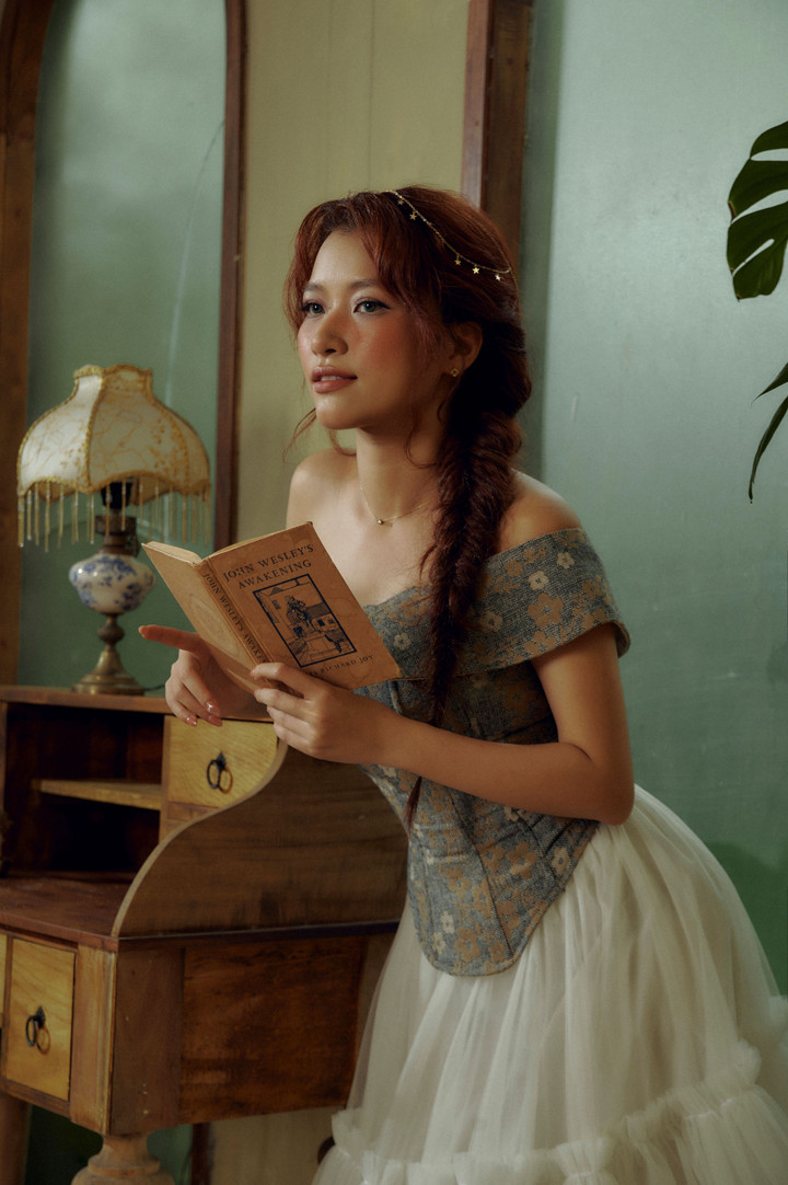 Võ Lê Vy không áp lực với danh xưng "nàng thơ của Quốc Bảo".