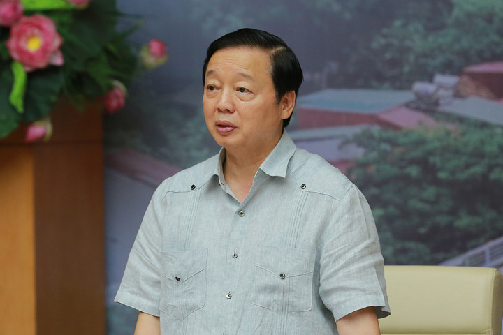 Phó Thủ tướng Trần Hồng Hà phát biểu tại phiên họp.