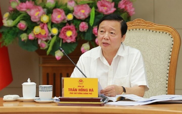 Phó Thủ tướng Trần Hồng Hà phát biểu tại cuộc họp.