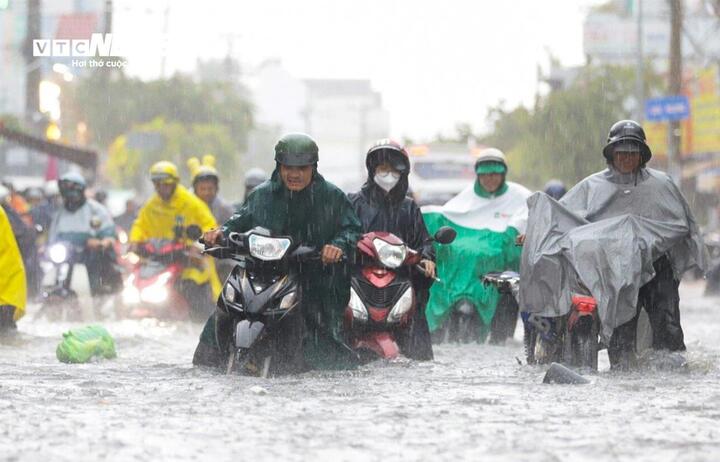 Ngày 20/7, Tây Nguyên và Nam Bộ mưa to tập trung vào chiều và đêm. (Ảnh minh hoạ: Thy Huệ)