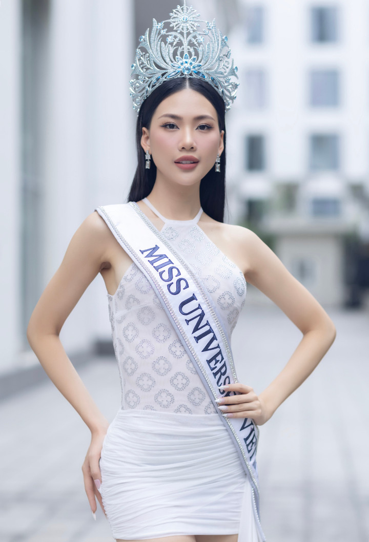 Bùi Quỳnh Hoa im lặng trước thông tin bị trường Đại học Sân khấu Điện ảnh TP.HCM buộc thôi học.