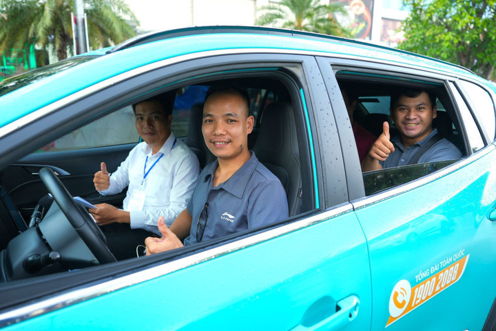 Những chính sách, hỗ trợ của GSM tạo đà cho các bác tài “chuyển đổi xanh”.