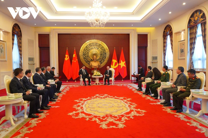 Đại sứ nhấn mạnh Tổng Bí thư Nguyễn Phú Trọng là một trí tuệ lớn, tài năng lớn của cách mạng Việt Nam, nhà tư tưởng, nhà văn hóa, ngọn cờ lý luận của Đảng Cộng sản Việt Nam, người học trò xuất sắc không ngừng học tập, làm theo tư tưởng, đạo đức, phong cách của Chủ tịch Hồ Chí Minh vĩ đại, đã cống hiến trọn đời mình cho sự nghiệp cách mạng của Đảng và dân tộc Việt Nam, sống trọn cuộc đời vì nước, vì dân; sự ra đi của đồng chí Tổng Bí thư Nguyễn Phú Trọng là sự mất mát to lớn và niềm tiếc thương vô hạn đối với Đảng, Nhà nước và nhân dân Việt Nam.