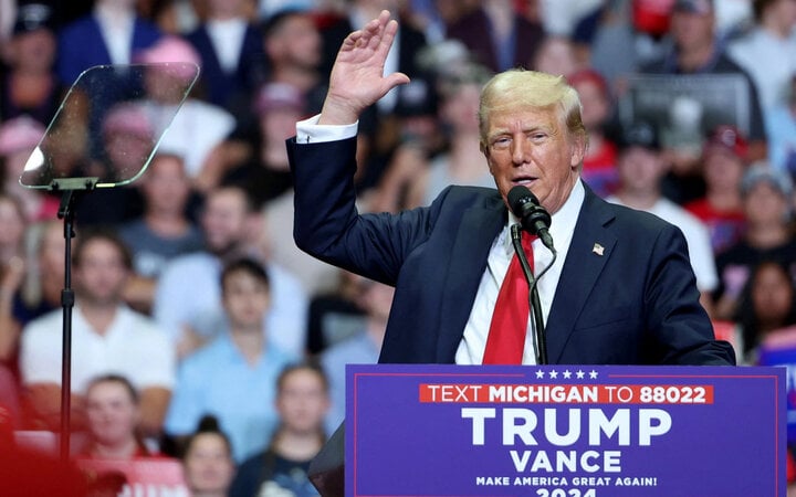 Ứng viên tổng thống đảng Cộng hòa Donald Trump trong cuộc vận động tranh cử ở thành phố Grand Rapids, bang Michigan ngày 20/7. (Ảnh: Reuters)