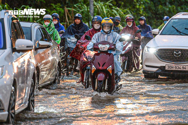 Hôm nay, miền Bắc tiếp tục mưa to. (Ảnh minh hoạ: Viên Minh)