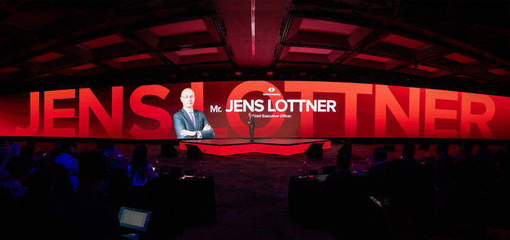 CEO Jens Lottner mở đầu sự kiện với bài phát biểu khai mạc ấn tượng.