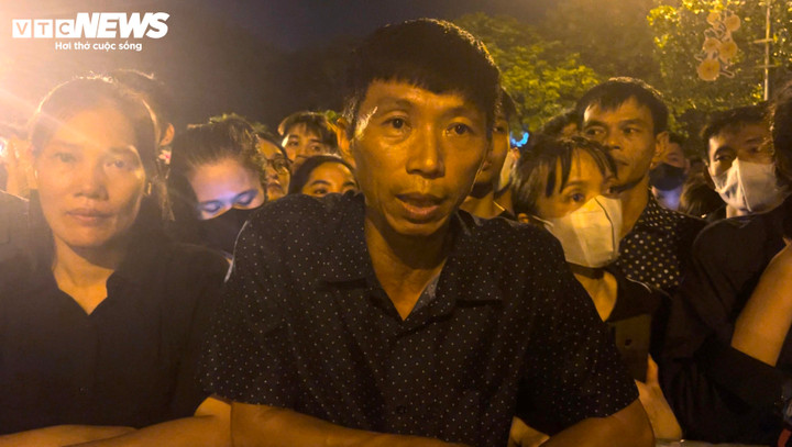 Dòng người nối dài vào viếng Tổng Bí thư Nguyễn Phú Trọng - 14
