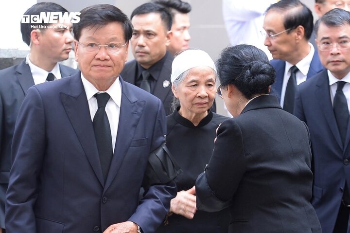 General Secretary and President of Laos emotionally bid farewell to ...