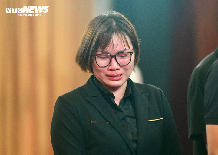 Dòng người nối dài vào viếng Tổng Bí thư Nguyễn Phú Trọng - 44