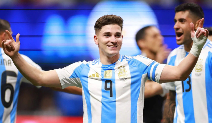 Argentina mất trận hòa trước Morocco.