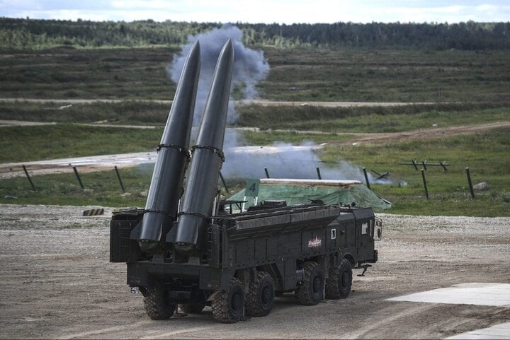 Tổ hợp tên lửa Iskander-M của Nga. (Ảnh: AFP)