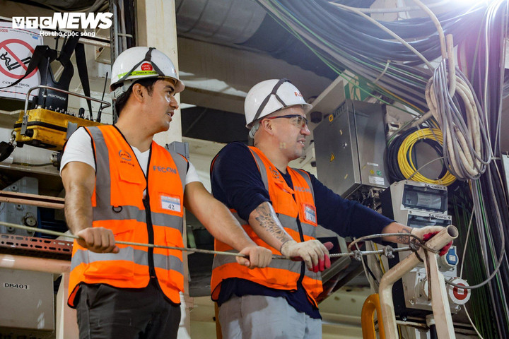 Theo ông Nguyễn Bá Sơn, Phó Trưởng ban Ban Quản lý đường sắt đô thị Hà Nội (MRB), việc khởi động robot TBM tại tầng đáy nhà ga S9-Kim Mã là cột mốc quan trọng đối với đoạn tuyến ngầm của dự án, thể hiện sự quyết tâm và nỗ lực của các bên liên quan trong việc kiến tạo hệ thống giao thông công cộng Thủ đô.