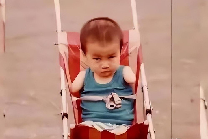 Ototake Yoko khi còn nhỏ. (Ảnh Toutitao)