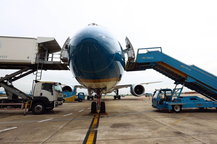 Boeing 787-10 là một trong những phiên bản máy bay thế hệ mới và hiện đại nhất trong “gia đình” máy bay thân rộng của tập đoàn Boeing.