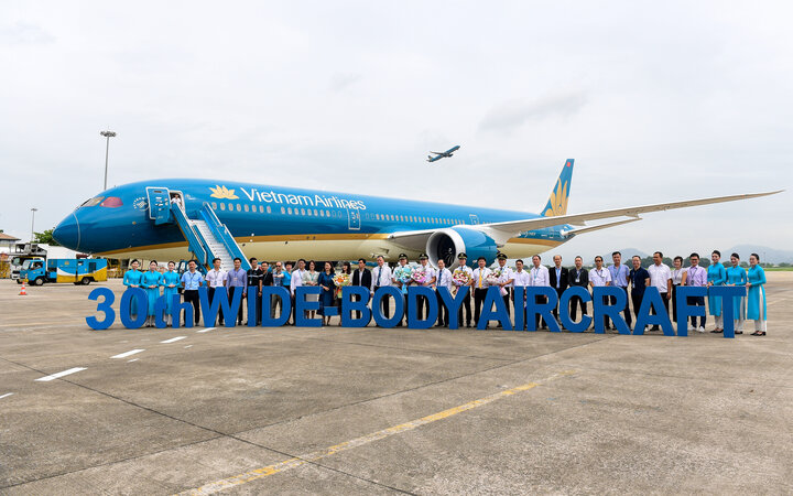 Vietnam Airlines vừa đón siêu máy bay thân rộng Boeing 787-10.