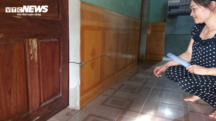 Nhà bị nứt đã được kiểm định, áp giá nhưng hiện người dân chưa nhận được tiền hỗ trợ, đền bù.
