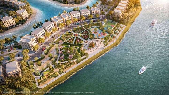 Biệt thự Hoàng Gia sở hữu tầm view “triệu đô” với sông xanh trước mặt, biển mặn sau nhà.