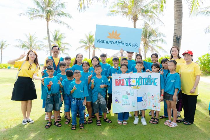 Vẽ tranh bảo vệ môi trường.