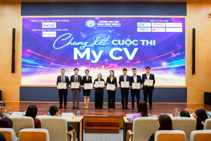 Nhiều cuộc thi được tổ chức giúp sinh viên có thêm kiến thức, sự tự tin sau khi tốt nghiệp.