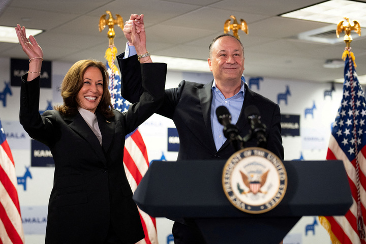 Phó Tổng thống Mỹ Kamala Harris phát biểu tại trụ sở chiến dịch tranh cử Tổng thống của bà ở Wilmington, Delaware, hôm 22/7. (Ảnh: Reuters)