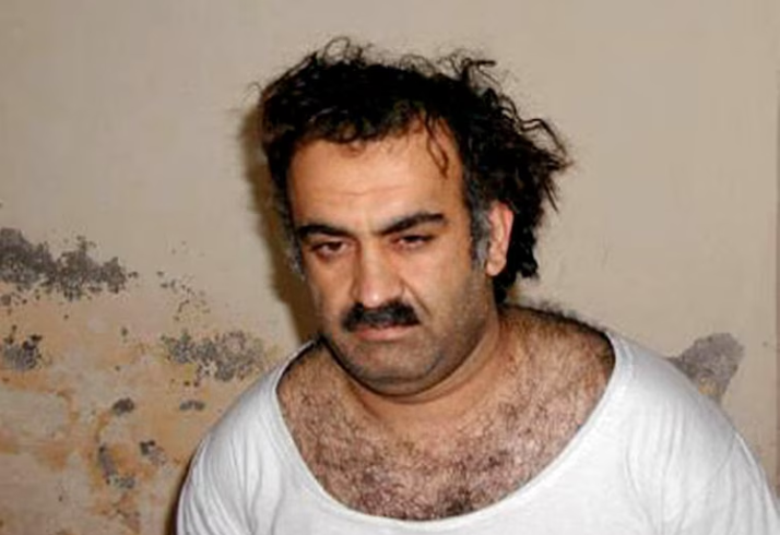 Khalid Sheikh Mohammed, người bị cáo buộc là chủ mưu vụ khủng bố ngày 11/9/2021 ở Mỹ, thời điểm bị bắt ngày 1/3/2003. (Ảnh: Getty Images)