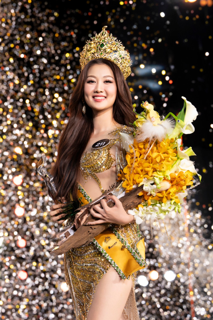 Võ Lê Quế Anh gây tranh cãi khi đăng quang Miss Grand Vietnam 2024.