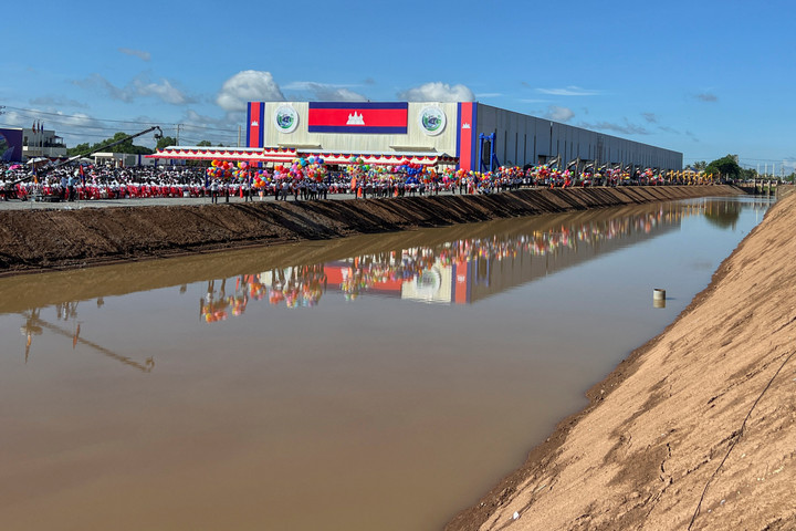 Kênh đào sẽ có chiều rộng 100 mét ở đầu thượng lưu và 80 mét ở hạ lưu, với độ sâu 5,4 m, được thiết kế để đặt hai làn di chuyển, bao gồm 3 cổng thoát nước, 11 cầu vượt và sẽ được các con đường ở cả hai bên bao quanh.