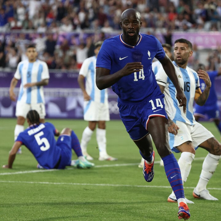 Pháp hạ gục Argentina 1-0 để vào bán kết.