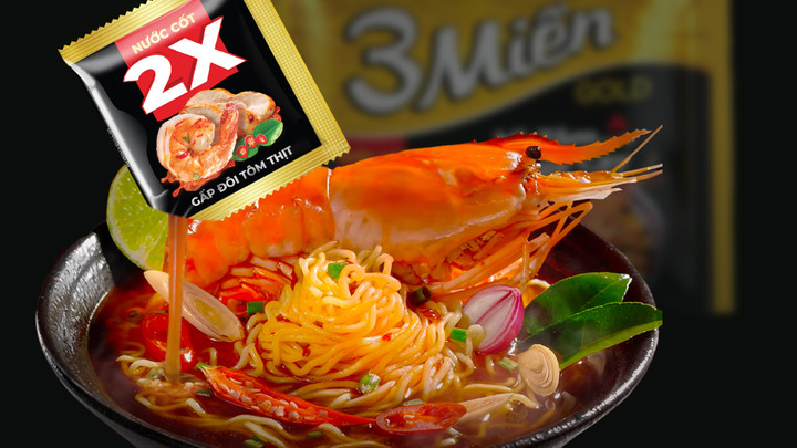 Sợi mì dai mướt hòa trong nước súp đậm đà mang đến tô mì thơm ngon khó cưỡng