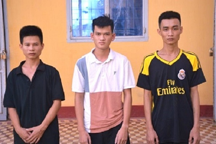 Nhóm đối tượng tấn công, cướp tài sản của anh T. (Ảnh: C.A)