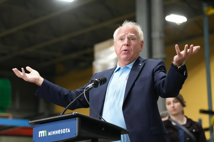 Thống đốc bang Minnesota Tim Walz được chọn làm ứng viên Phó tổng thống của đảng Dân chủ. (Ảnh: TNS)