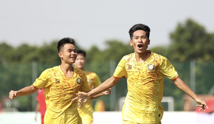 Đông Á Thanh Hóa ghi 10 bàn vào lưới Đồng Tháp.