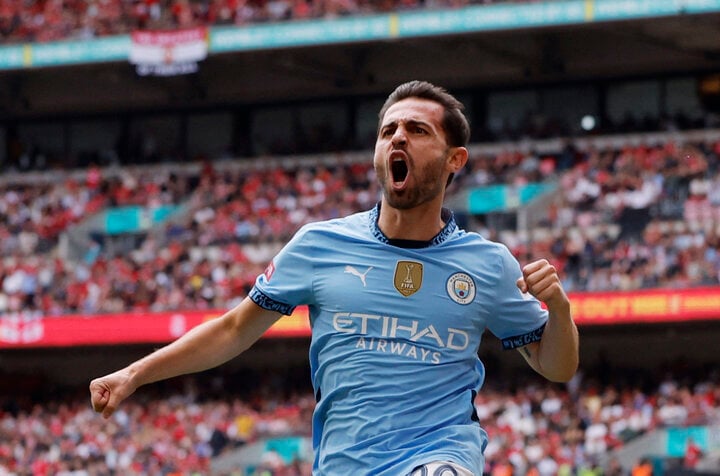 Bernardo Silva giúp Man City thoát thua. (Ảnh: Reuters)