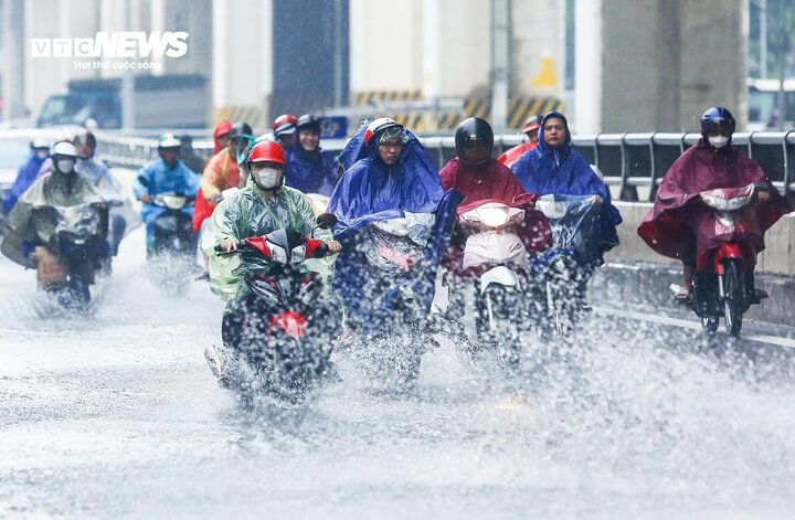 Dự báo thời tiết ngày mai 12/8, miền Bắc mưa to và dông, có nơi mưa rất to. (Ảnh minh hoạ: Quốc Anh)