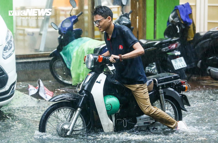 Từ chiều 14/8, mưa lớn giảm dần ở Bắc Bộ. (Ảnh minh hoạ: Quốc Anh)