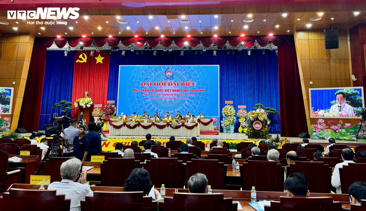 Toàn cảnh đại hội.