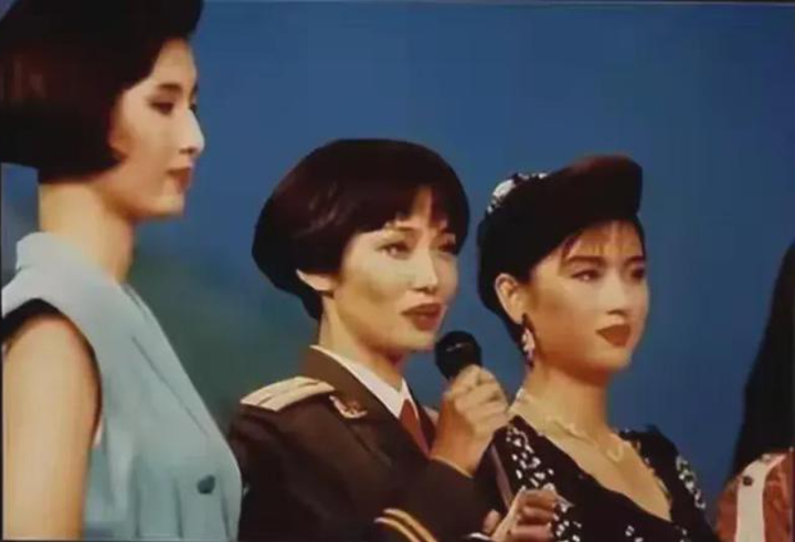 Biên Mai không chỉ dũng cảm, mạnh mẽ mà còn sở hữu vẻ đẹp duyên dáng.