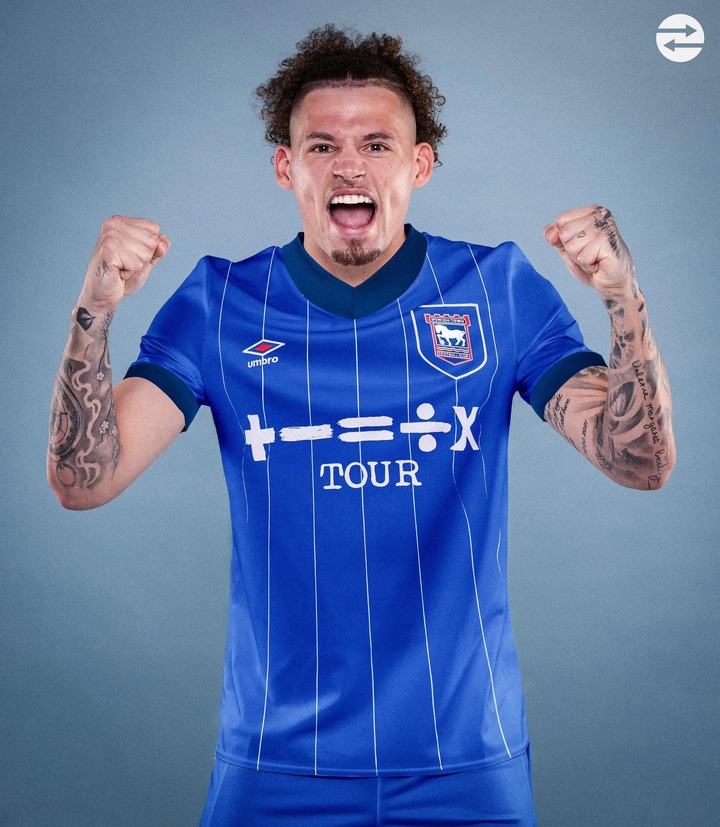 Kalvin Phillips gia nhập Ipswich Town.