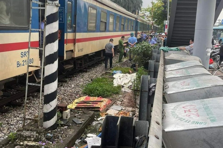 Hiện trường nơi xảy ra vụ tai nạn. (Ảnh: Đ.X.)