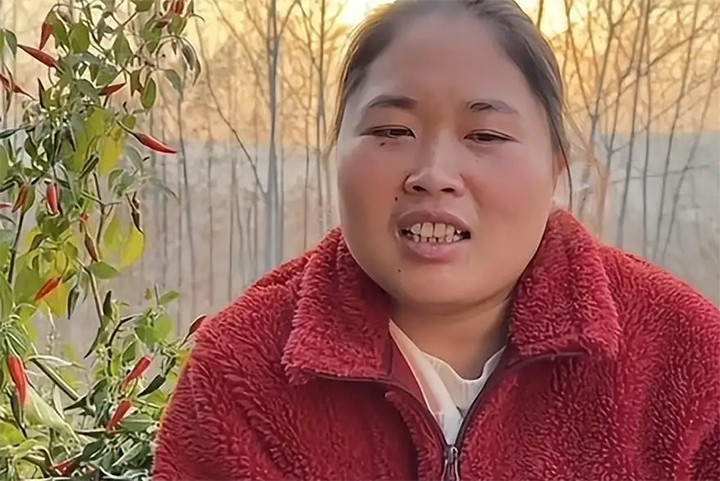 Gương mặt già nua của thánh ăn sau 3 năm nổi tiếng. (Ảnh: Toutitao)